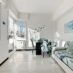 Linda's Pet Friendly House Apartament Rapallo