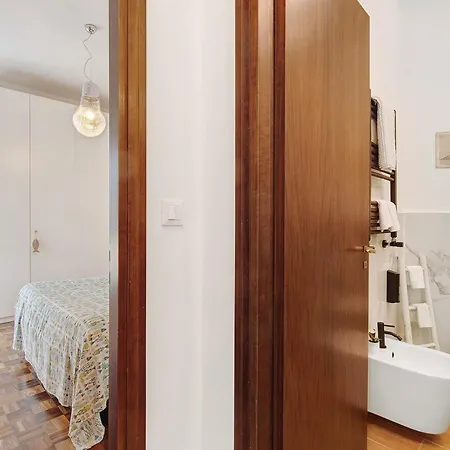 Apartment Linda's Pet Friendly House